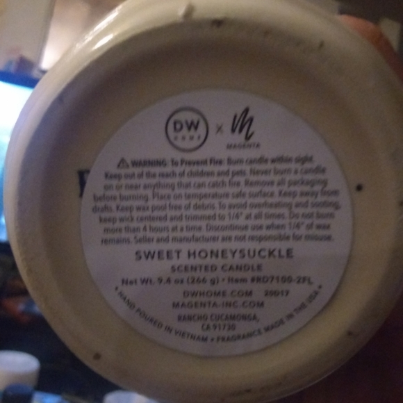 Rae Dunn Scented Candle - Picture 4 of 6